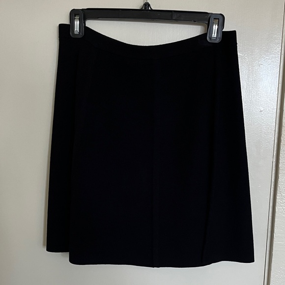 Elegant Black Women's Theory Skirt - Picture 1 of 4